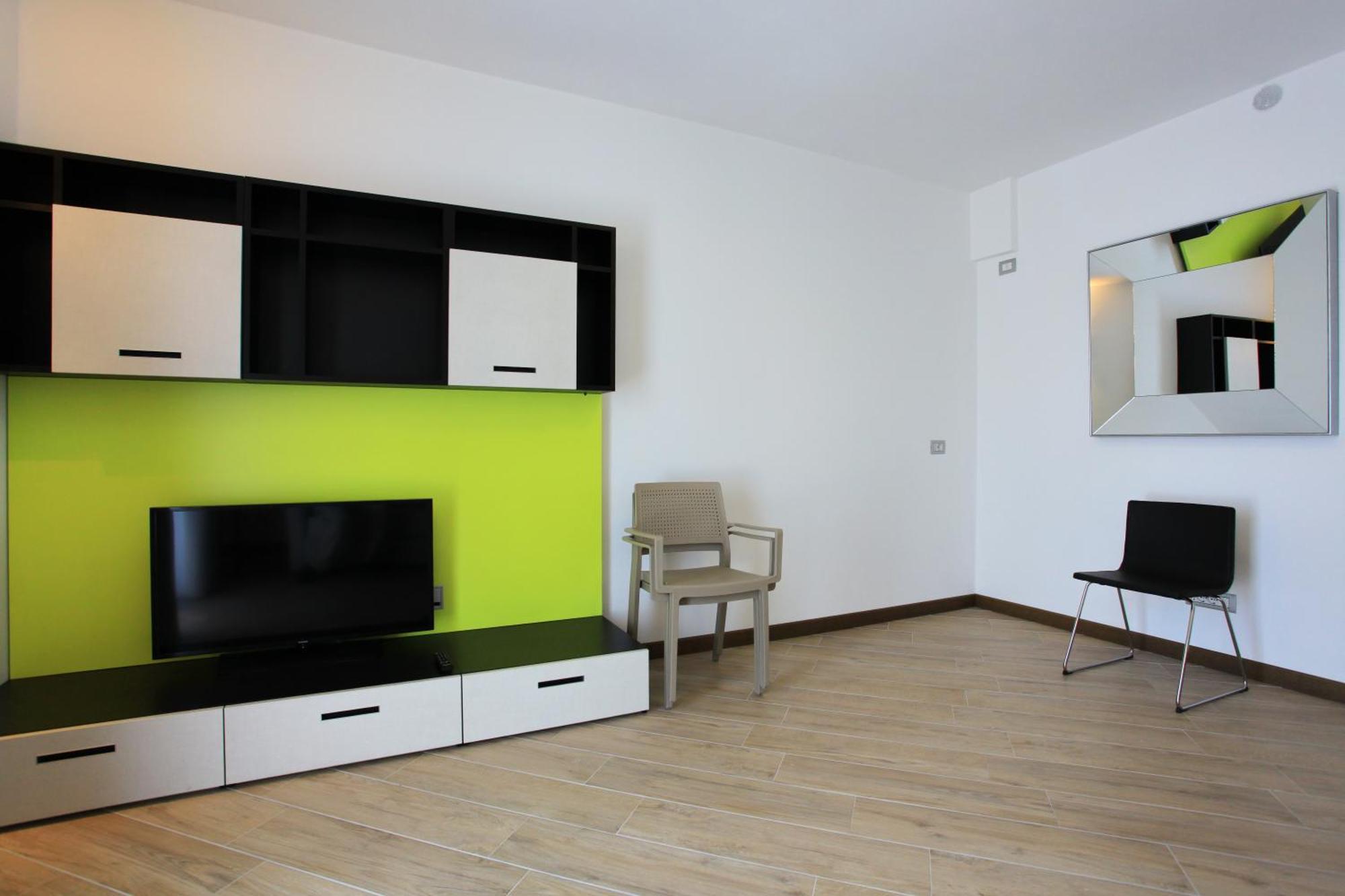 Hotel Ponti Angera Bagian luar foto